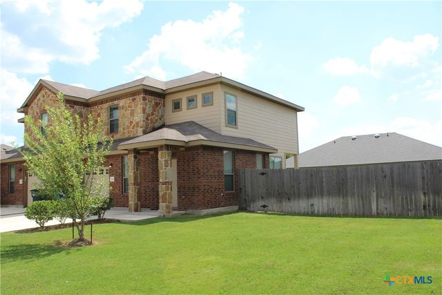 1136 Brown Rock Drive, New Braunfels, TX 78130
