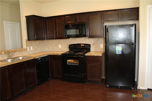 1136 Brown Rock Drive, New Braunfels, TX 78130