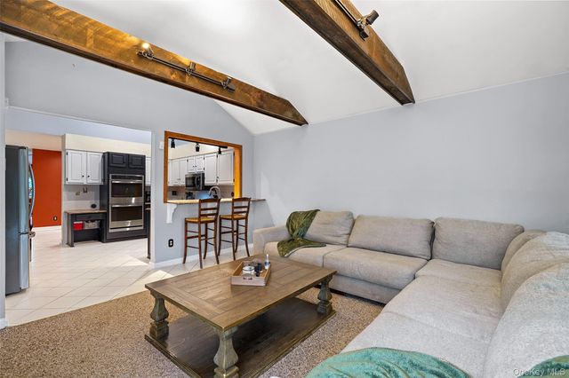 40 Bittersweet Lane, South Salem, NY 10590