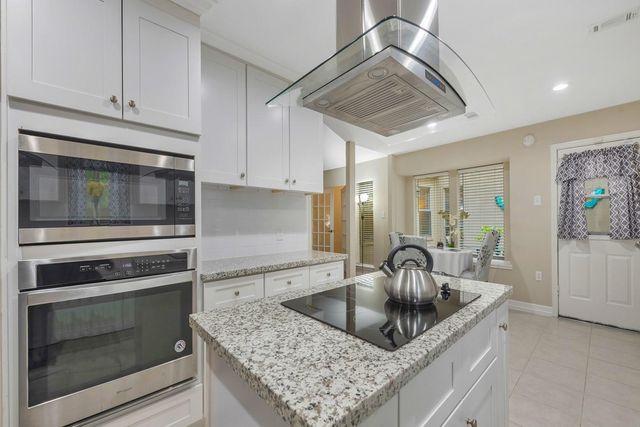 12025 Acorn Oak Street, The Woodlands, TX 77380