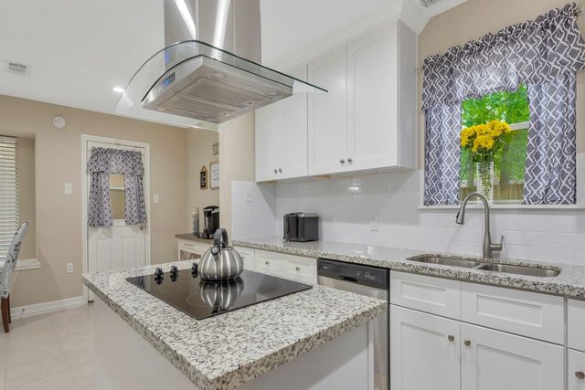 12025 Acorn Oak Street, The Woodlands, TX 77380