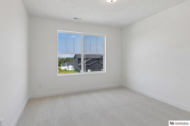 10901 N 162 Street, Bennington, NE 68007