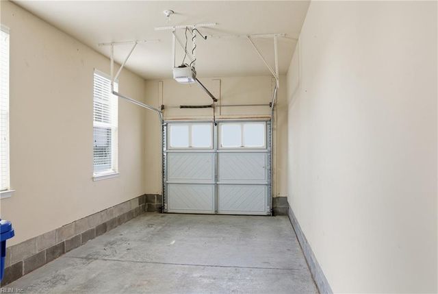 8200 Highland ST, Norfolk, VA 23518