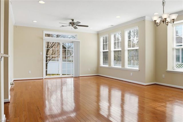 8200 Highland ST, Norfolk, VA 23518