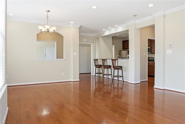 8200 Highland ST, Norfolk, VA 23518