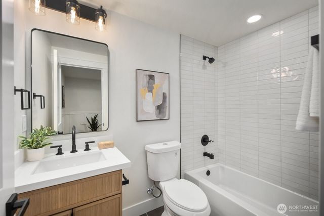 16644 SE 235th Street, Kent, WA 98042