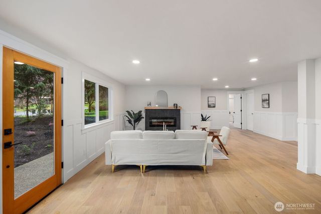 16644 SE 235th Street, Kent, WA 98042