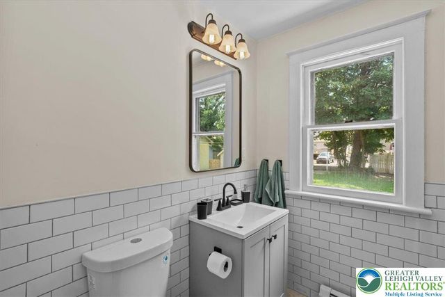 620 Wallace Street, Stroudsburg, PA 18360