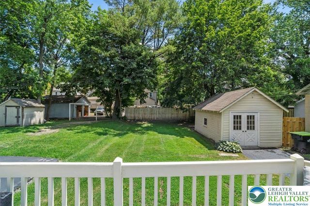 620 Wallace Street, Stroudsburg, PA 18360