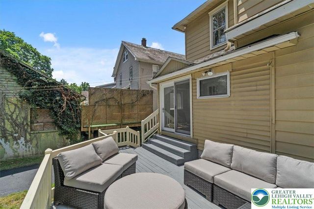 620 Wallace Street, Stroudsburg, PA 18360