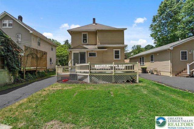 620 Wallace Street, Stroudsburg, PA 18360