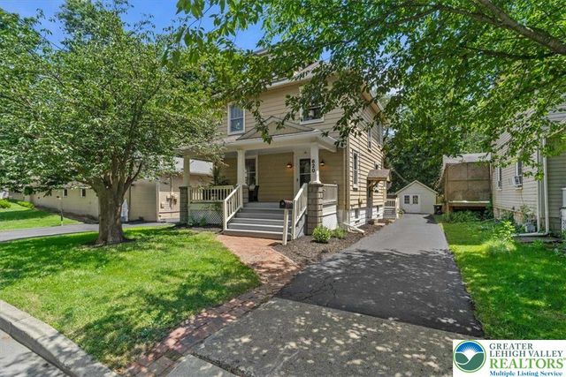 620 Wallace Street, Stroudsburg, PA 18360