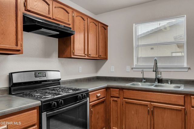 14036 VOLCANIC ROCK Drive, El Paso, TX 79938