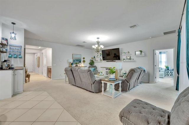 2119 WHITE DAHLIA DRIVE, Apopka, FL 32712