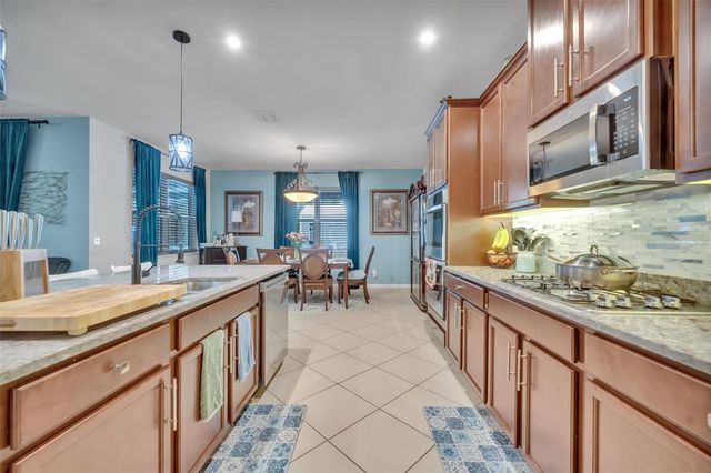 2119 WHITE DAHLIA DRIVE, Apopka, FL 32712