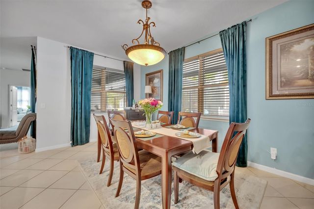 2119 WHITE DAHLIA DRIVE, Apopka, FL 32712