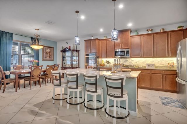 2119 WHITE DAHLIA DRIVE, Apopka, FL 32712