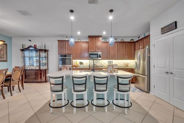 2119 WHITE DAHLIA DRIVE, Apopka, FL 32712