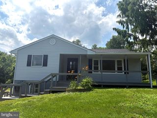 862 BAUMGARDNER RD, Lancaster, PA 17603