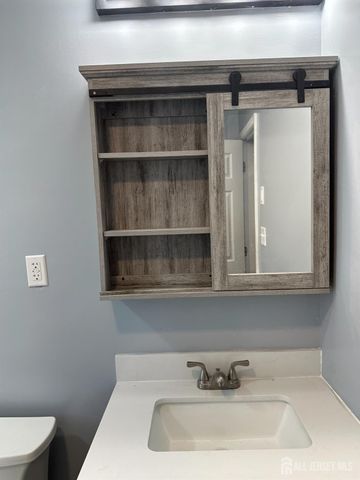 12 Gramercy Gardens A, Middlesex, NJ 08846