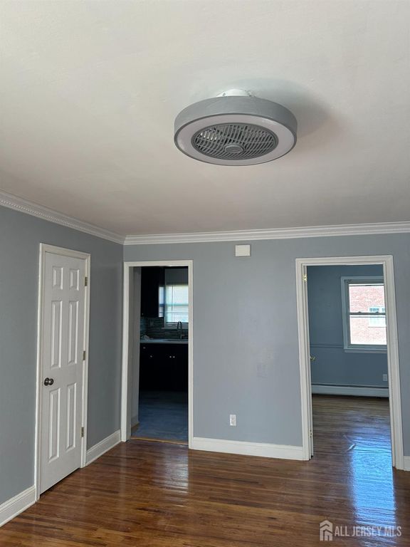 12 Gramercy Gardens A, Middlesex, NJ 08846