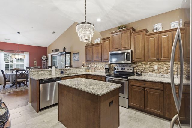 155 Rue De Villas Circle, Branson, MO 65616