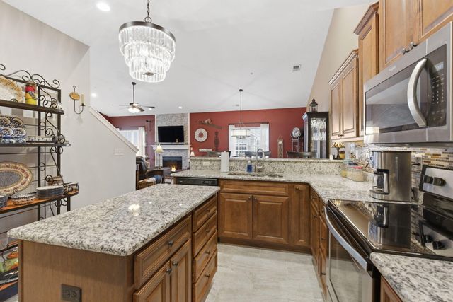 155 Rue De Villas Circle, Branson, MO 65616