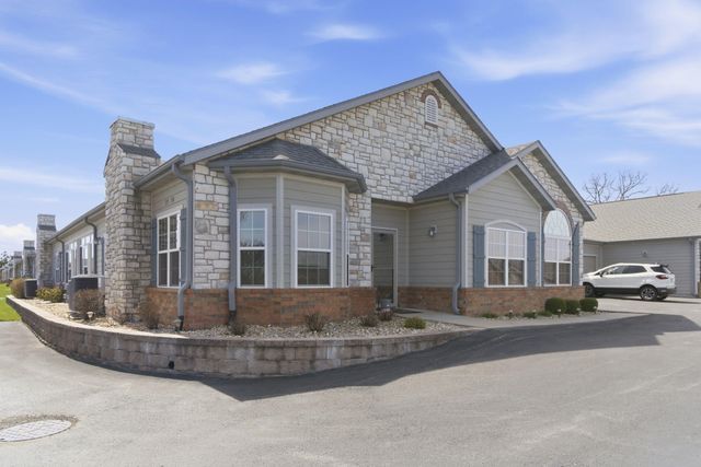 155 Rue De Villas Circle, Branson, MO 65616