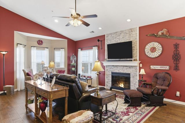 155 Rue De Villas Circle, Branson, MO 65616