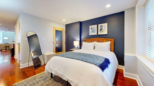 15-2 Union St Furnished, Boston, MA 02108