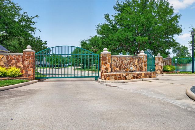 18622 Yorkshire Manor Court, Spring, TX 77379