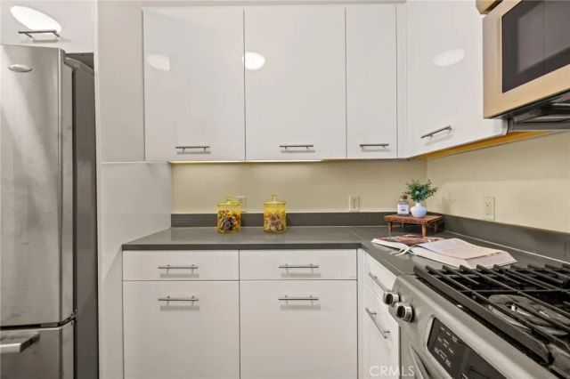 238 S Arroyo Parkway 401, Pasadena, CA 91105