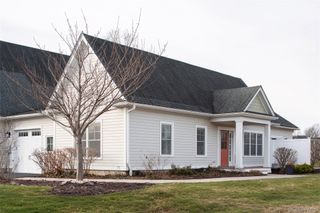 7 Sunflower Place, Rhinebeck, NY 12572