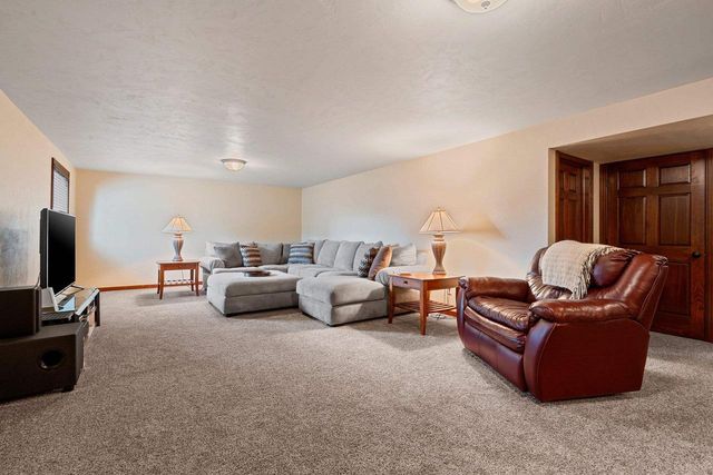 N2348 HEAVENLY DRIVE, Greenville, WI 54942