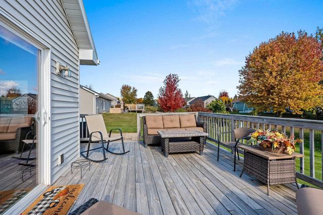 N2348 HEAVENLY DRIVE, Greenville, WI 54942