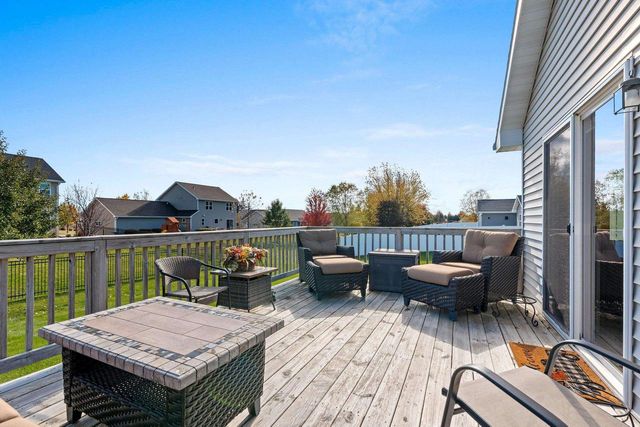 N2348 HEAVENLY DRIVE, Greenville, WI 54942