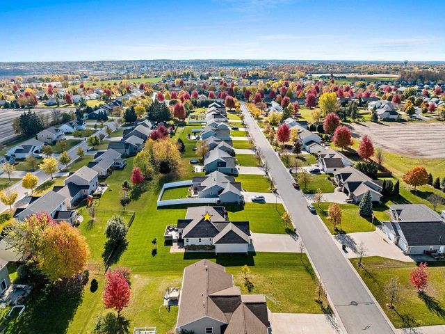 N2348 HEAVENLY DRIVE, Greenville, WI 54942