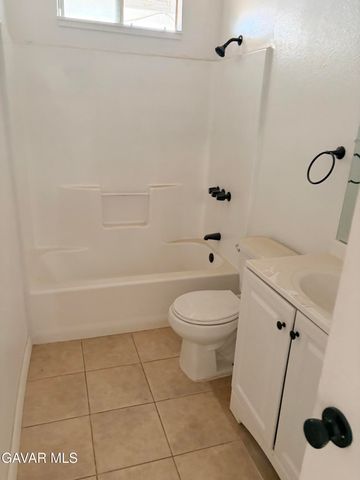 7616 Xavier Avenue, California City, CA 93505