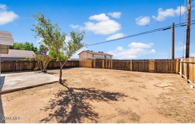 7616 Xavier Avenue, California City, CA 93505
