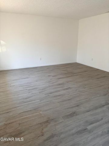 7616 Xavier Avenue, California City, CA 93505