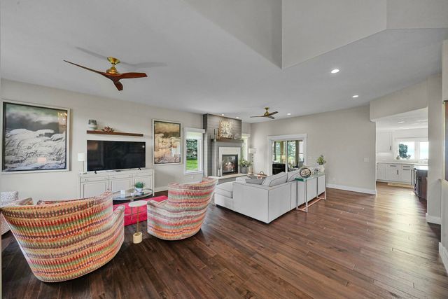 9546 Eastridge Drive, Traverse City, MI 49686