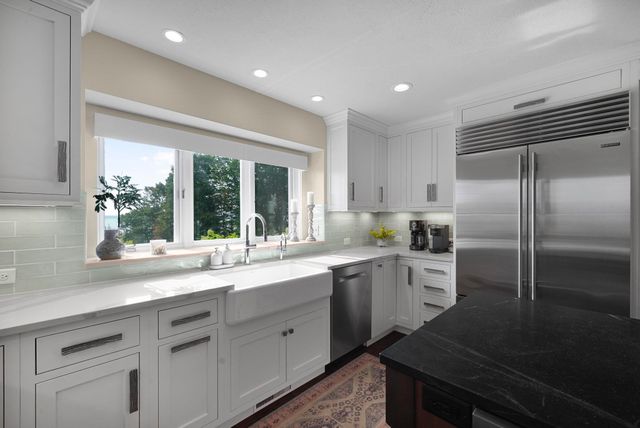 9546 Eastridge Drive, Traverse City, MI 49686