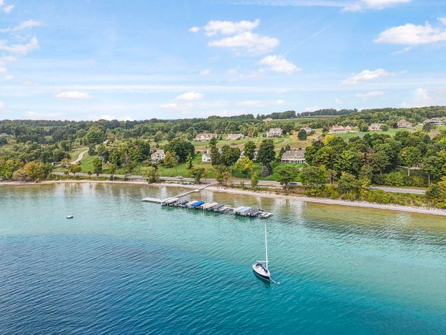 9546 Eastridge Drive, Traverse City, MI 49686