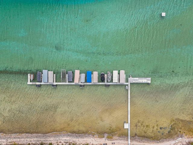 9546 Eastridge Drive, Traverse City, MI 49686