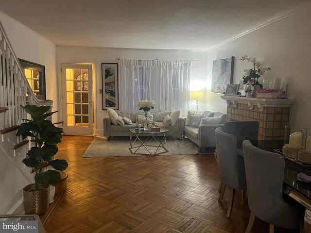 3221 WELLINGTON ST, Philadelphia, PA 19149