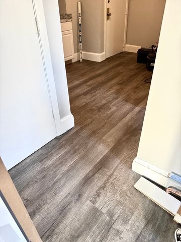 61 Vine 4, Lynn, MA 01905