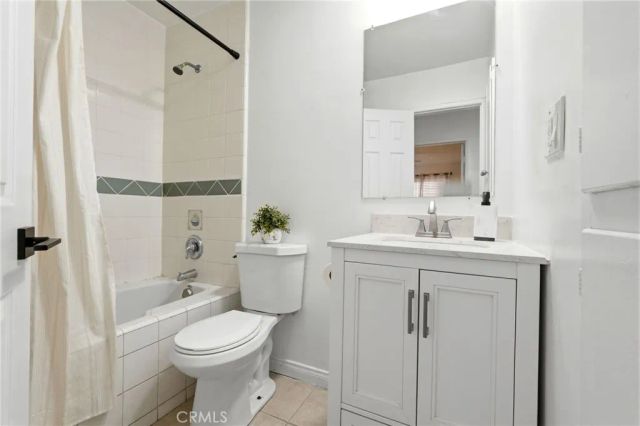 6904 Radford 5, North Hollywood, CA 91605