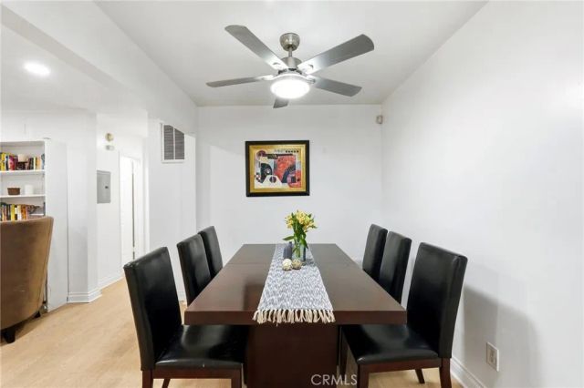 6904 Radford 5, North Hollywood, CA 91605