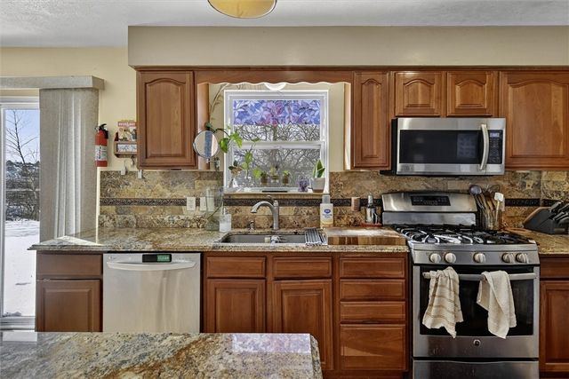 168 Firenze Dr, Oakdale, PA 15071