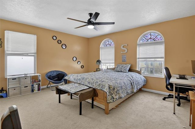 168 Firenze Dr, Oakdale, PA 15071